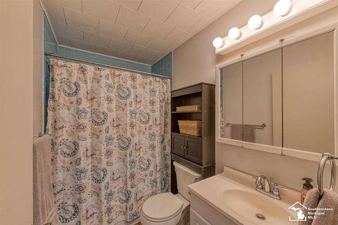 308 Donnalee Dr, Monroe, MI 48162 photo 16
