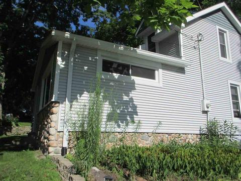 519 Chamberlain, Flushing, MI 48433 photo 2