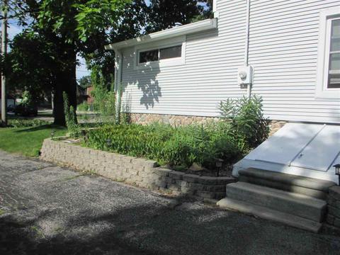 519 Chamberlain, Flushing, MI 48433 photo 4