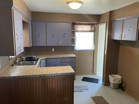 1547 E Atherton, Flint, MI 48507 photo 3