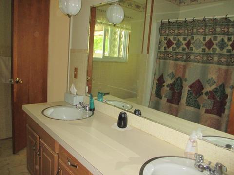 8243 W Coldwater Rd, Flushing, MI 48433 photo 9