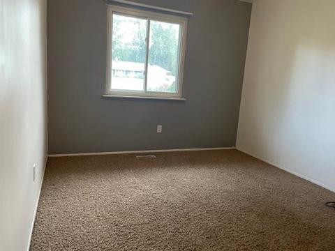 327 E River Rd, Flushing, MI 48433 photo 11