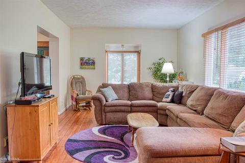 1209 E Oliver, Owosso, MI 48867 photo 8