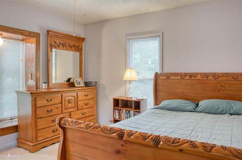 1209 E Oliver, Owosso, MI 48867 photo 18