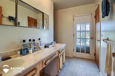 1119 River Forest Dr, Flint, MI 48532 photo 16