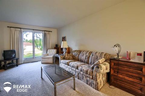 1119 River Forest Dr, Flint, MI 48532 photo 6