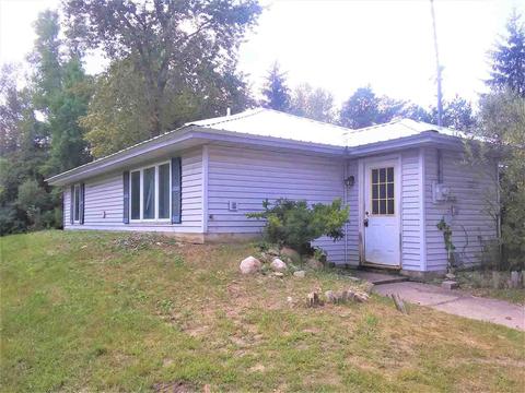 1565 W M61, Gladwin, MI 48624 photo 1