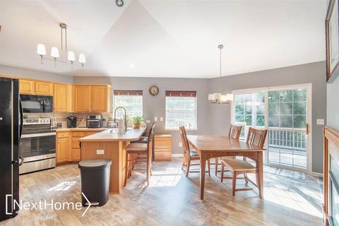 408 River Woods, Flushing, MI 48433 photo 7