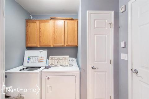 408 River Woods, Flushing, MI 48433 photo 15
