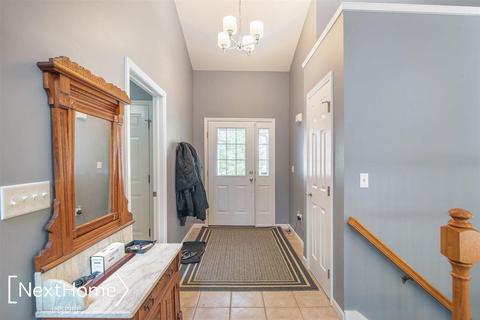 408 River Woods, Flushing, MI 48433 photo 4