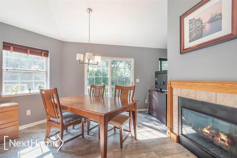 408 River Woods, Flushing, MI 48433 photo 8