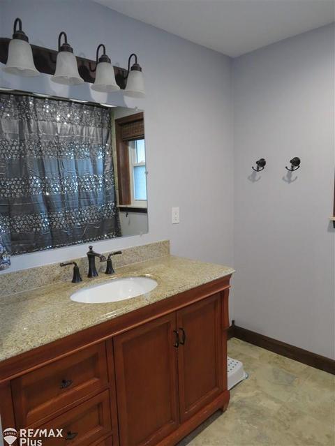9063 Coughlin Dr, Davison, MI 48423 photo 10
