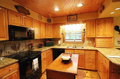 5305 Chickasaw Trl, Flushing, MI 48433 photo 14