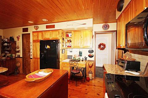 5305 Chickasaw Trl, Flushing, MI 48433 photo 17