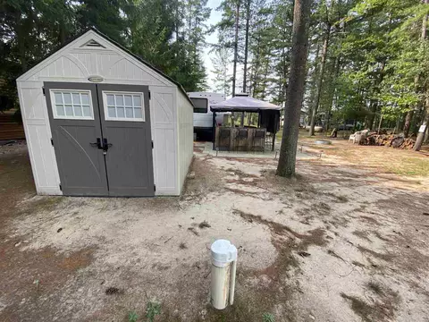 3286 Pinehurst, Gladwin, MI 48624 photo 10