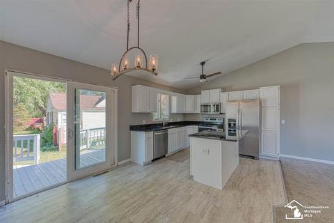 2050 Bronson, Monroe, MI 48162 photo 4