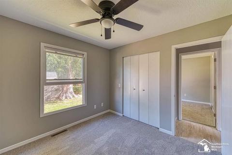 2050 Bronson, Monroe, MI 48162 photo 12