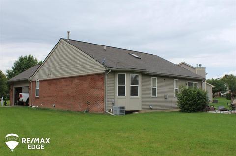 813 Columbia Dr, Flint, MI 48503 photo 13