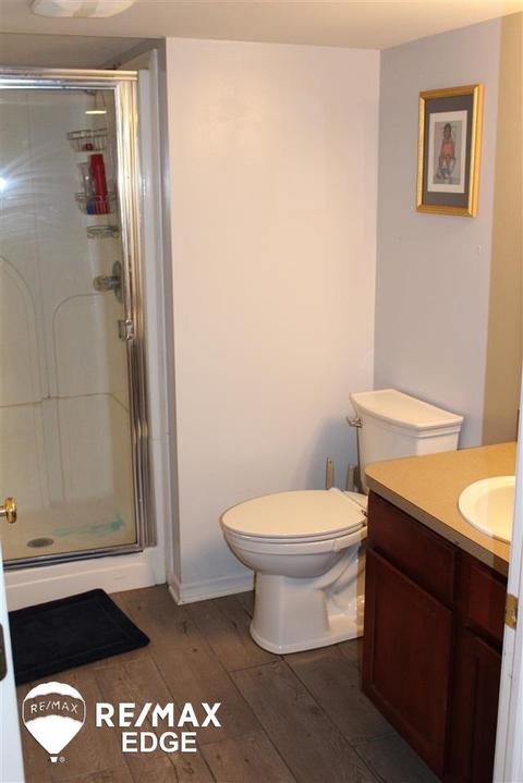 813 Columbia Dr, Flint, MI 48503 photo 8