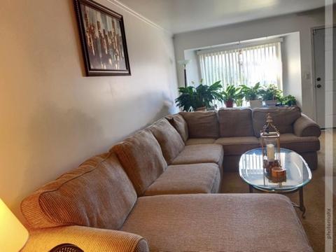 2004 Crestbrook Ln, Flint, MI 48507 photo 5