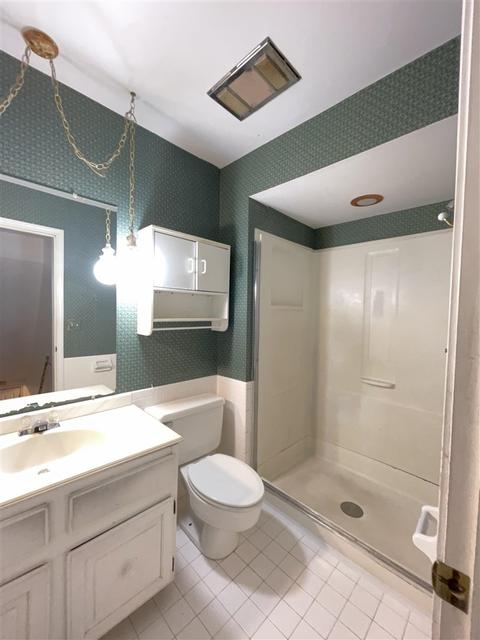 2004 Crestbrook Ln, Flint, MI 48507 photo 27