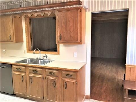 3162 Morrish Rd, Flushing, MI 48433 photo 12