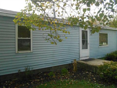 1987 Bock Dr, Owosso, MI 48867 photo 4