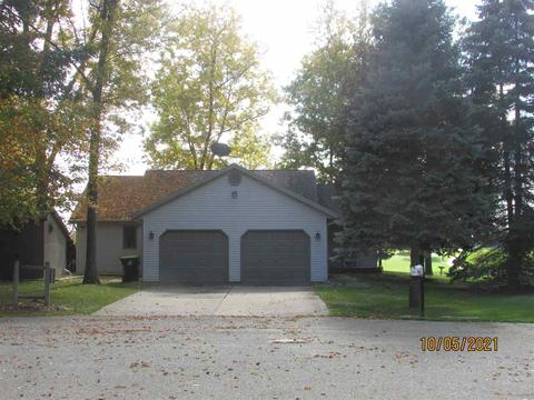 5645 Rough Ct, Gladwin, MI 48624 photo 4