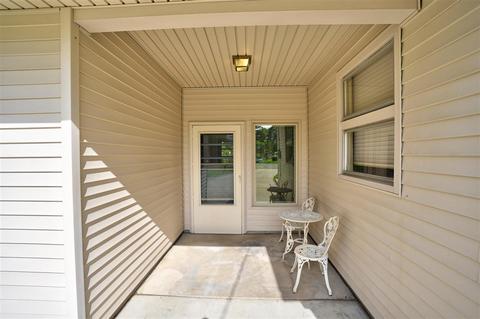 4425 Crampton Cir, Flint, MI 48506 photo 2