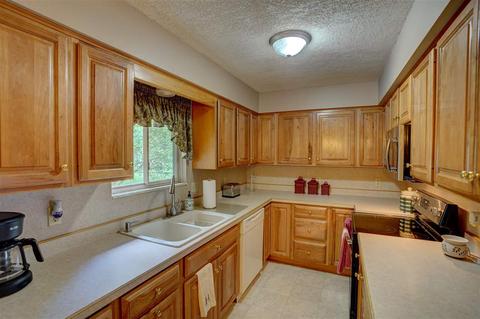 4425 Crampton Cir, Flint, MI 48506 photo 12