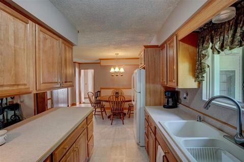 4425 Crampton Cir, Flint, MI 48506 photo 15