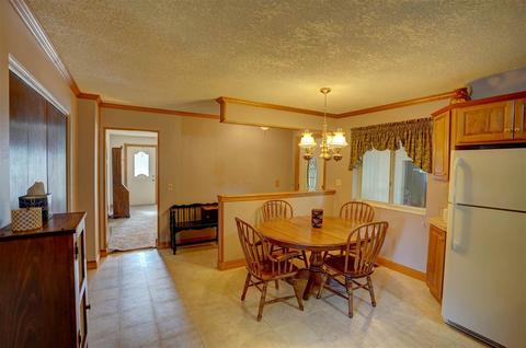 4425 Crampton Cir, Flint, MI 48506 photo 8