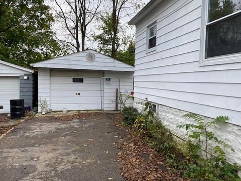 939 Mcqueen, Flint, MI 48503 photo 2