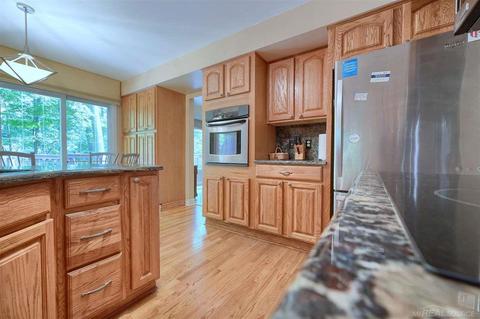 322 Eckford, Troy, MI 48085 photo 15