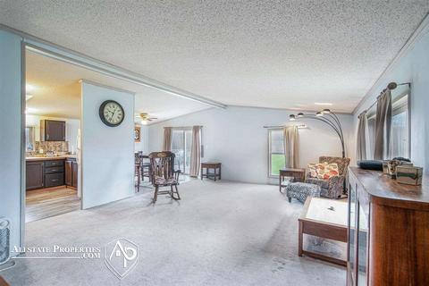 7325 N State Rd, Davison, MI 48423 photo 4