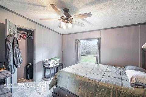 7325 N State Rd, Davison, MI 48423 photo 11