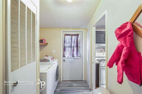 7325 N State Rd, Davison, MI 48423 photo 13