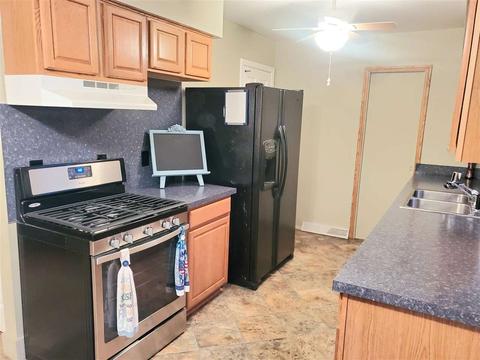 5095 E Carpenter Rd, Flint, MI 48506 photo 10
