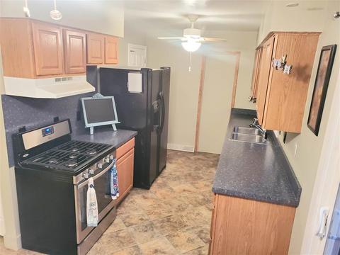 5095 E Carpenter Rd, Flint, MI 48506 photo 12