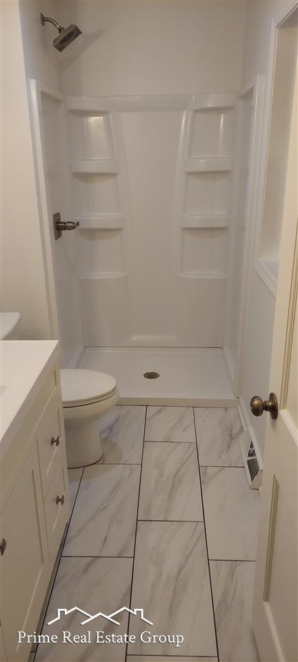 2401 Brookside, Flint, MI 48503 photo 5