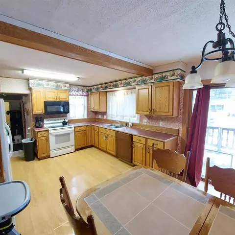 414 N Rainbow, Clare, MI 48617 photo 4