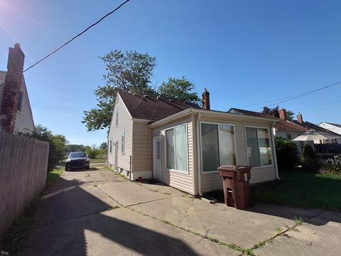 3829 S Hubbard St, Wayne, MI 48184 photo 4