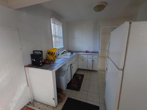 3829 S Hubbard St, Wayne, MI 48184 photo 8