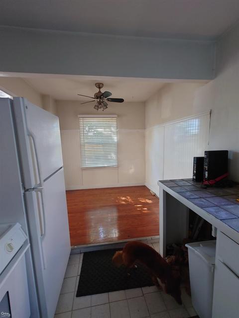 3829 S Hubbard St, Wayne, MI 48184 photo 9