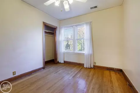 795 St Clair, Grosse Pointe, MI 48230 photo 20