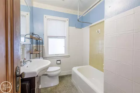 795 St Clair, Grosse Pointe, MI 48230 photo 26