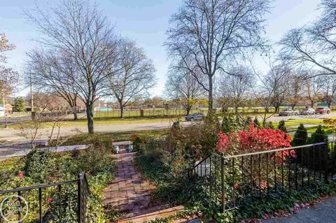 795 St Clair, Grosse Pointe, MI 48230 photo 8