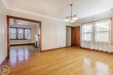 795 St Clair, Grosse Pointe, MI 48230 photo 15