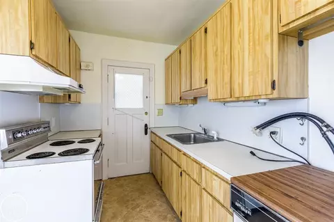 795 St Clair, Grosse Pointe, MI 48230 photo 23
