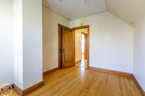 795 St Clair, Grosse Pointe, MI 48230 photo 24